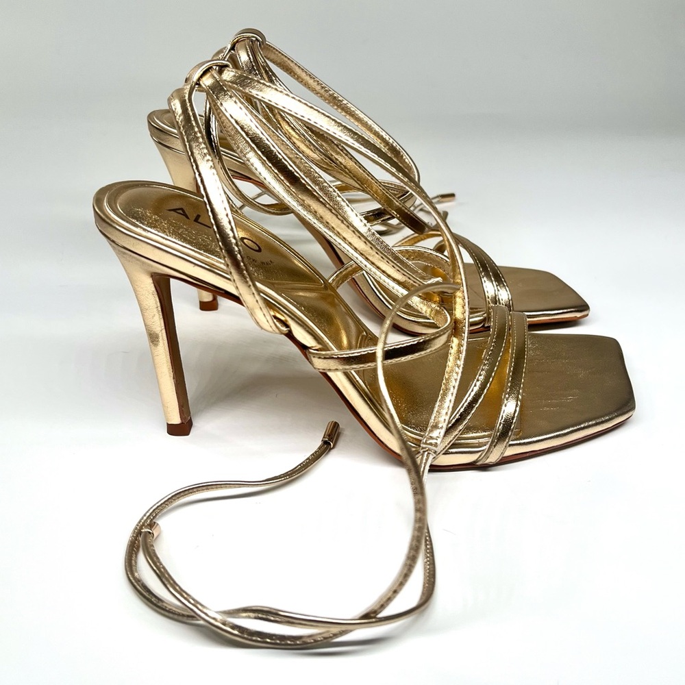 Aldo Metallic Gold Strappy Lace Up Open Toe Sandal Heels Size 7 Like New